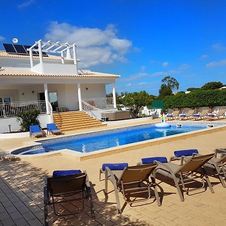 Sunset Villa by Laranjal Rentals Olhos de Agua  Bagian luar foto